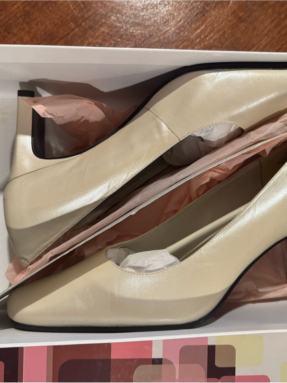 Bandolino Cream Leather Pointed Toe Pumps